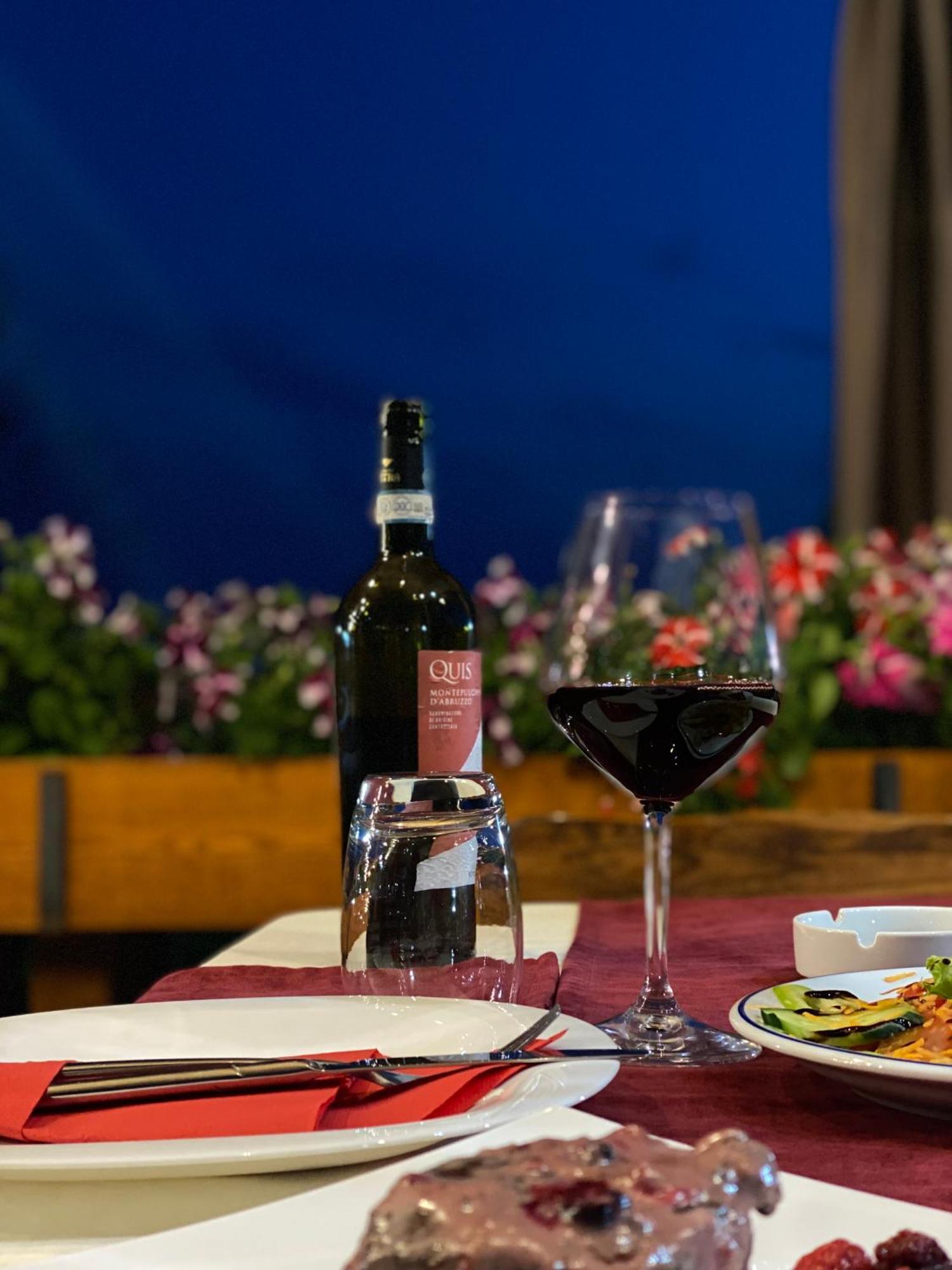 Hotel Restaurant Natyra E Qete Lezhe Ngoại thất bức ảnh